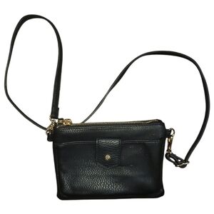 Pf pebbled black leather crossbody purse bag